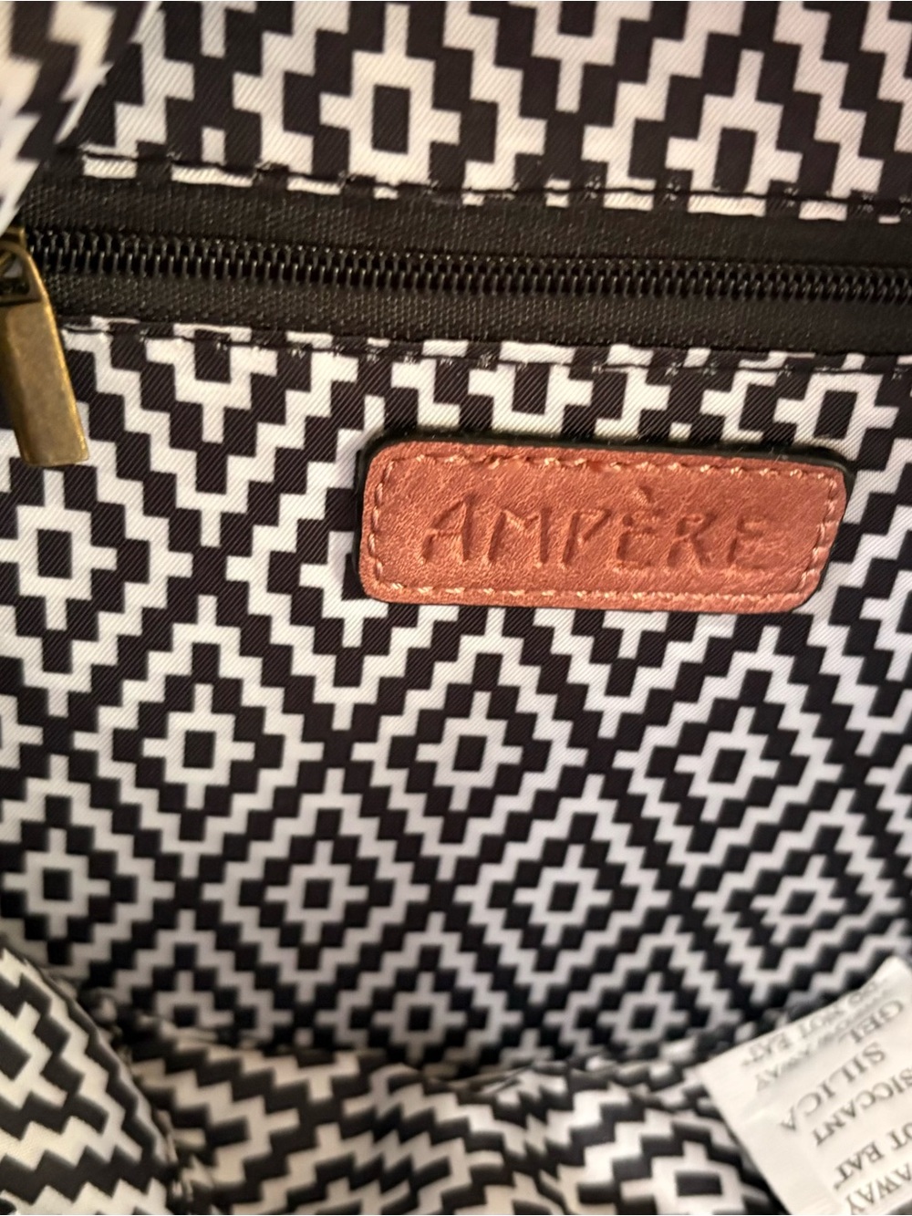 The Suzie classic crossbody round bag color nude NWT adj. strap boho style - Picture 8 of 10